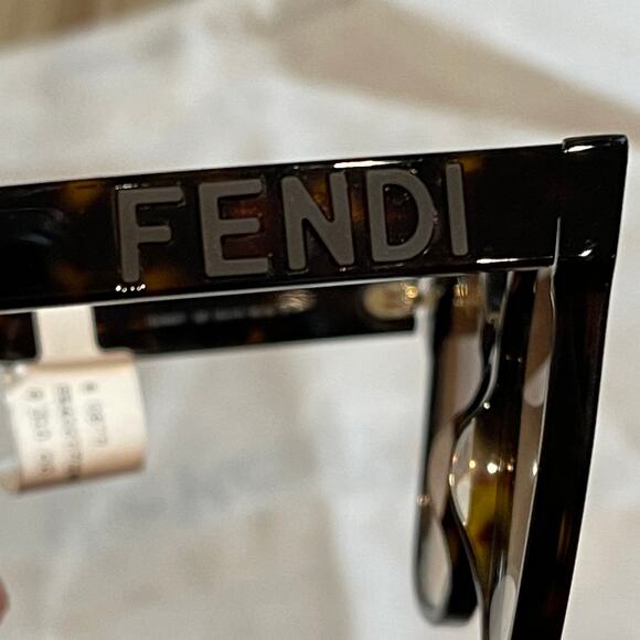 FENDI Women\'s Multi FE40007I Eyewear Sunglasses Made in Italy NWT main image 10